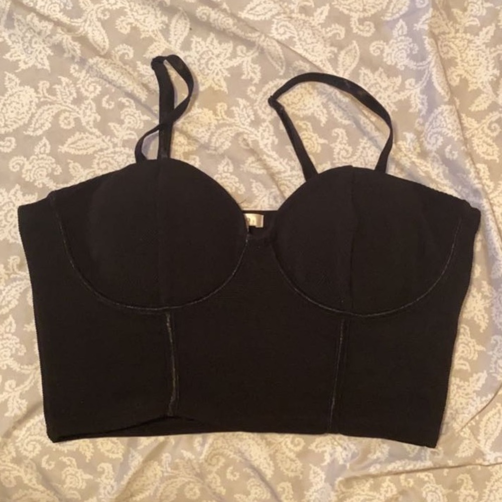 Padded Black Crop Top (L)